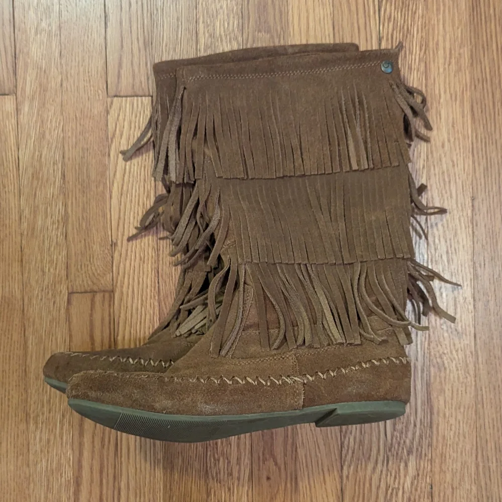 Brown Fringe Suede Moccasin Boots - Picture 5 of 7